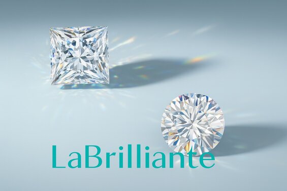 Image: Round Brilliant Cut vs Princess Cut