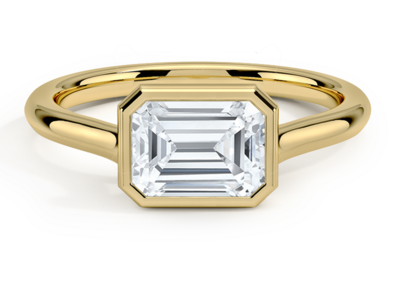 Luna East-West Bezel Solitaire Ring in 18K Yellow Gold
