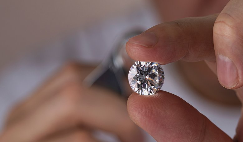 Identification des diamants de laboratoire ronds