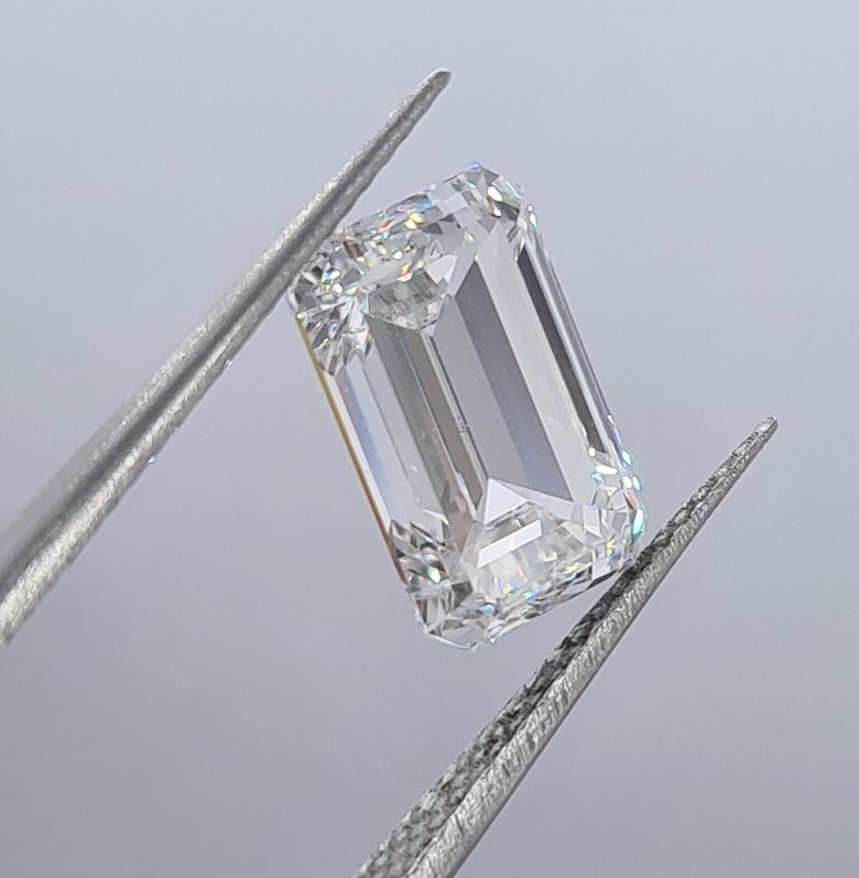 Lab-grown diamonds in Hong Kong