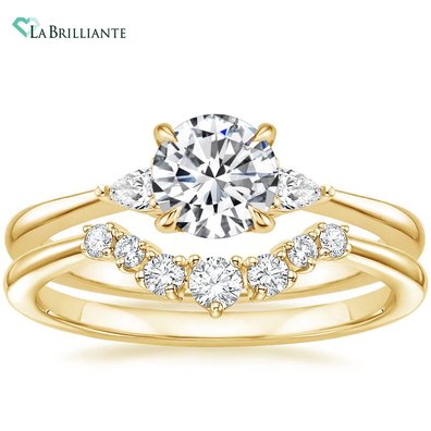 Aria Contoured Lab Diamond Bridal Set in 18K Yellow Gold